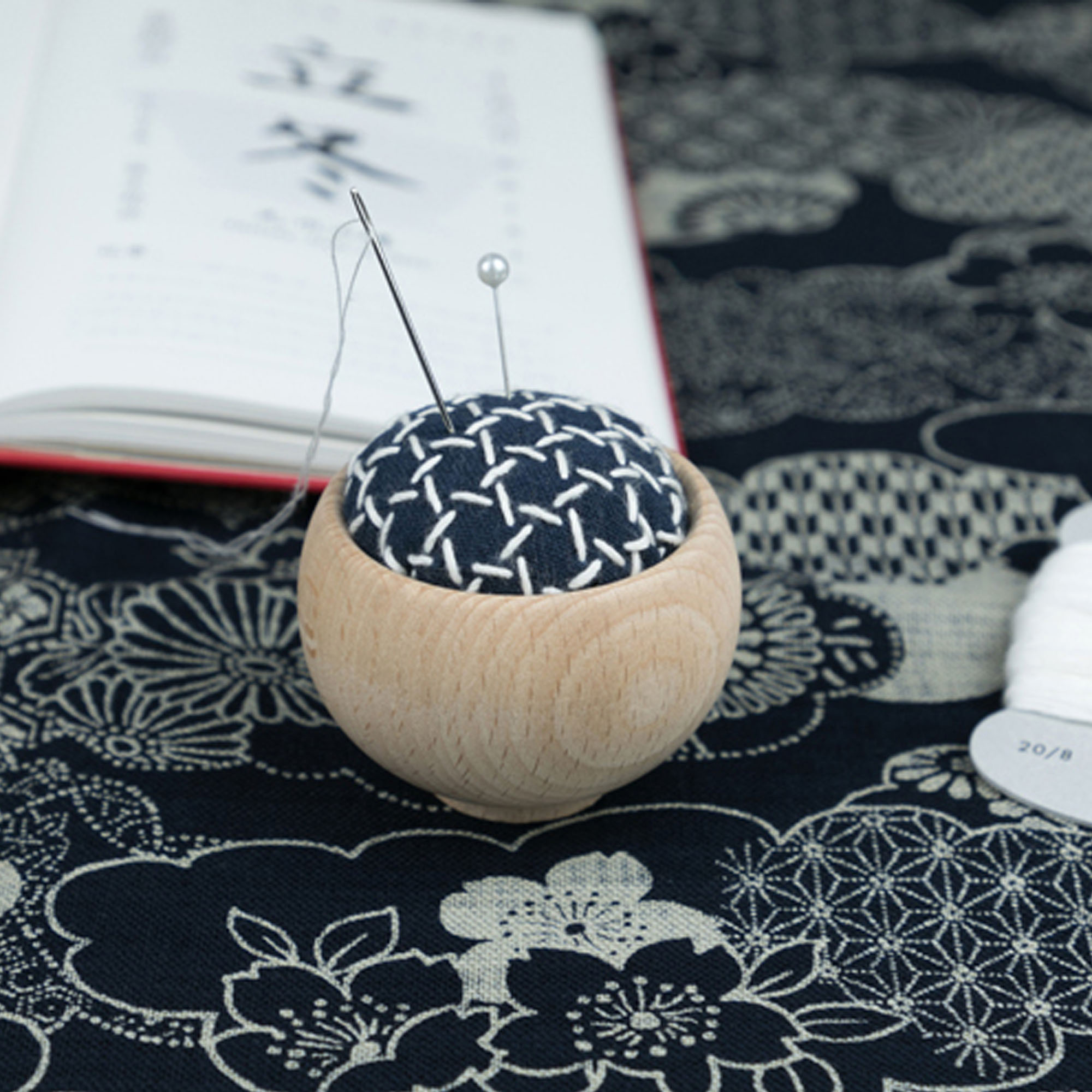 和風ソリッドウッドベース、sashkoニードルベース、ソーイ - Sewing Pin Cushion のレビューと価格