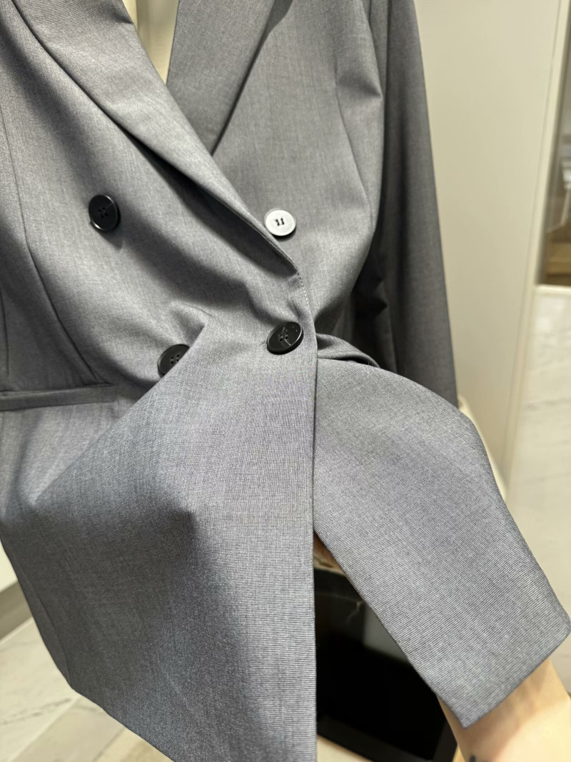 2025年春新作 レディーススーツセット 肩パッド入りダブル - Shoulder Pad Set In のレビューと価格