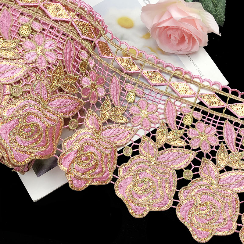 3 ヤード 19.5 センチメートル幅絶妙な花刺繍スパンコー - Textile And Sewing Supply のレビューと価格