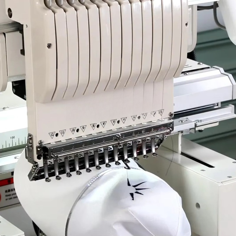 コンピュータ刺繍ミシン多針装置、カスタムテキスタイル製造用 - Sewing Machine In Textile のレビューと価格