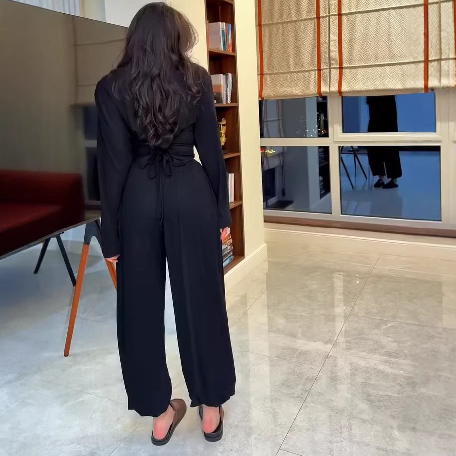 Oネックフルスリーブバックレースアップショルダーパッドシャツ - Shoulder Pad Set In のレビューと価格