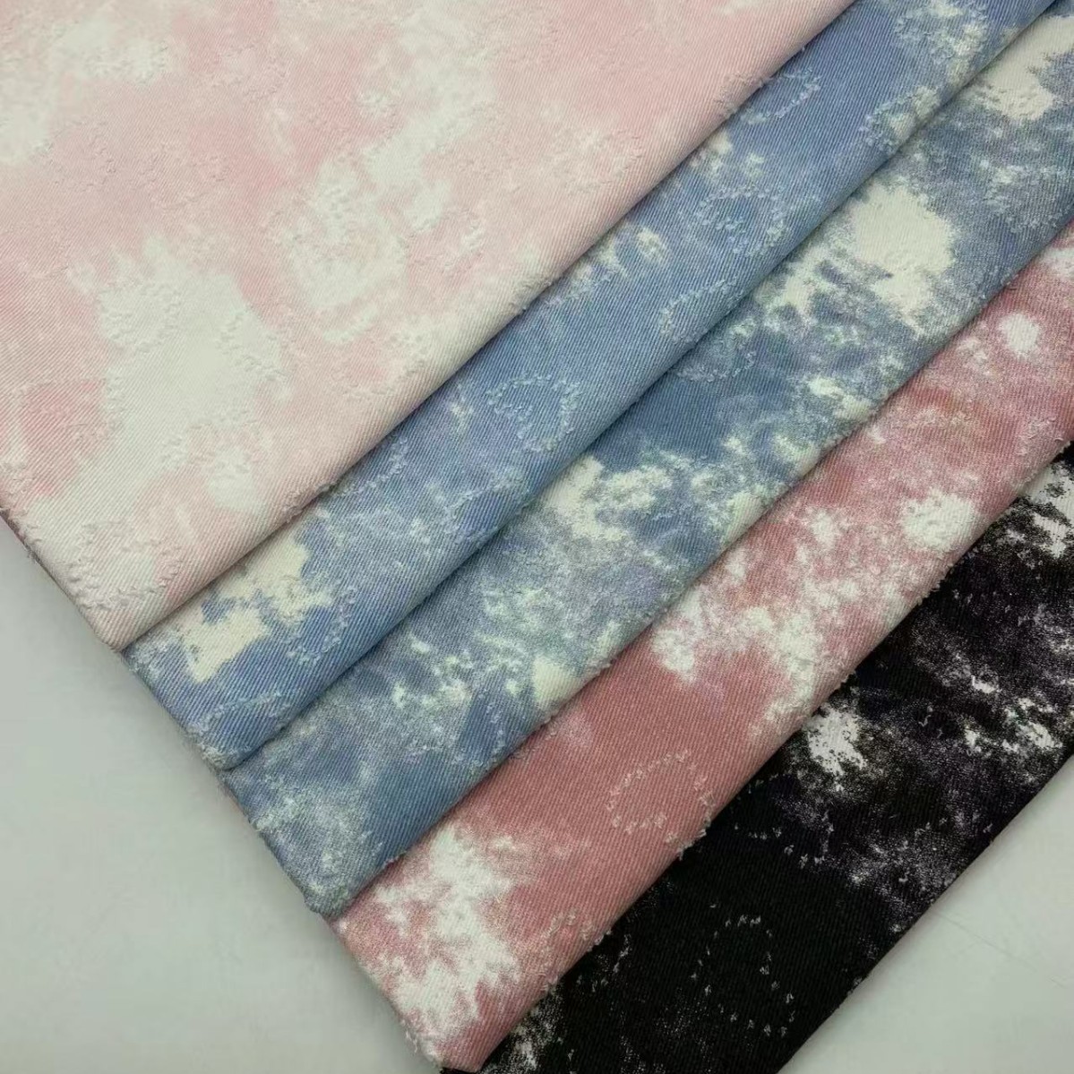 青い空と白い雲が付いた綿の絞り染め生地,プレミアム品質,手作 - Sewing Tie Dye のレビューと価格
